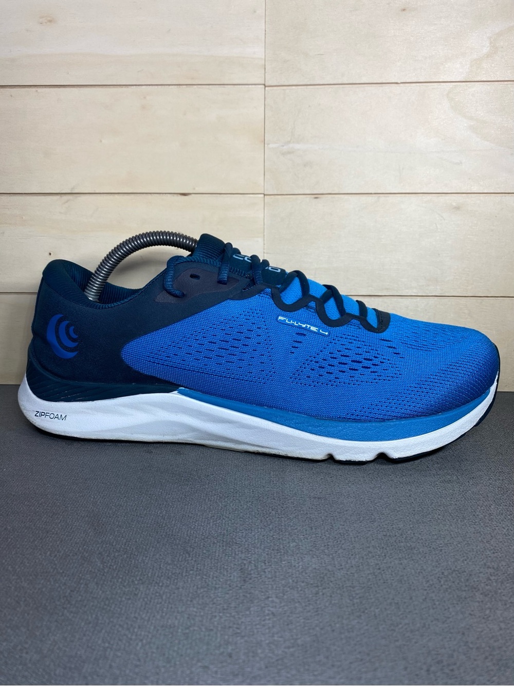 Topo Fli Lyte 4 Blue White Men's Size 9.5 Running Shoes Sneakers ZAK